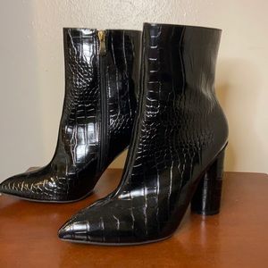 8.5 Black Heeled Boots
